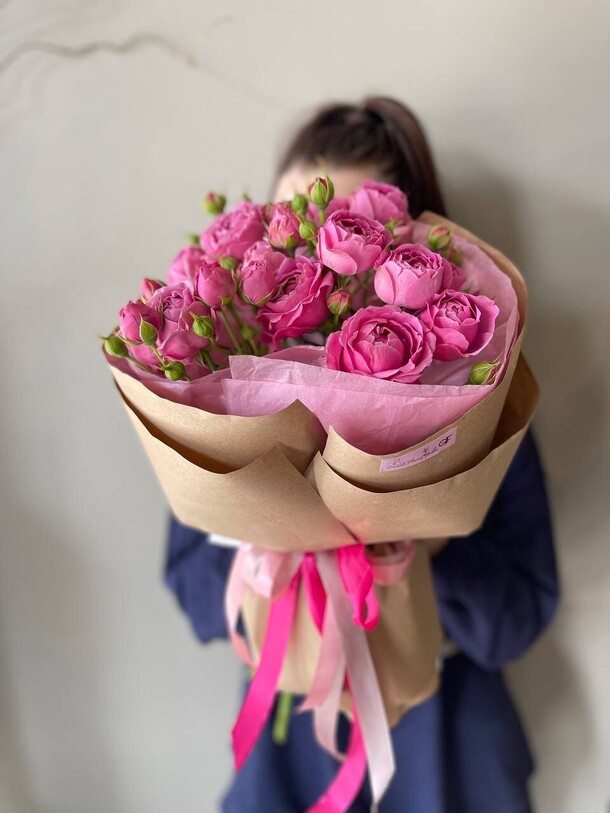 Букет пионовидных роз мисти, артикул F1536629 - 4200 рублей, доставка по городу. Flawery - доставка цветов