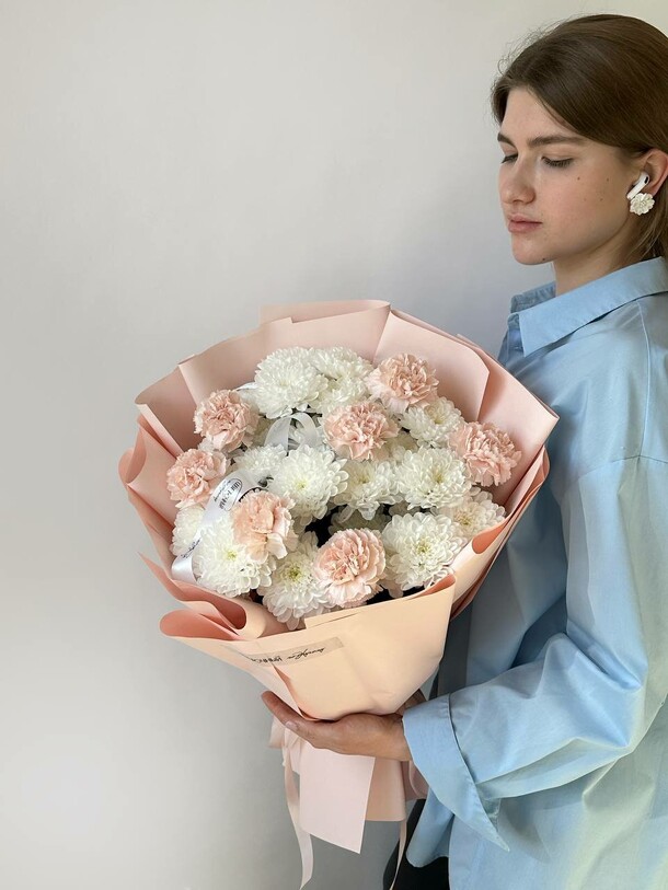 Букет «розовое небо», артикул F1416982 - 3900 рублей, доставка по городу. Flawery - доставка цветов