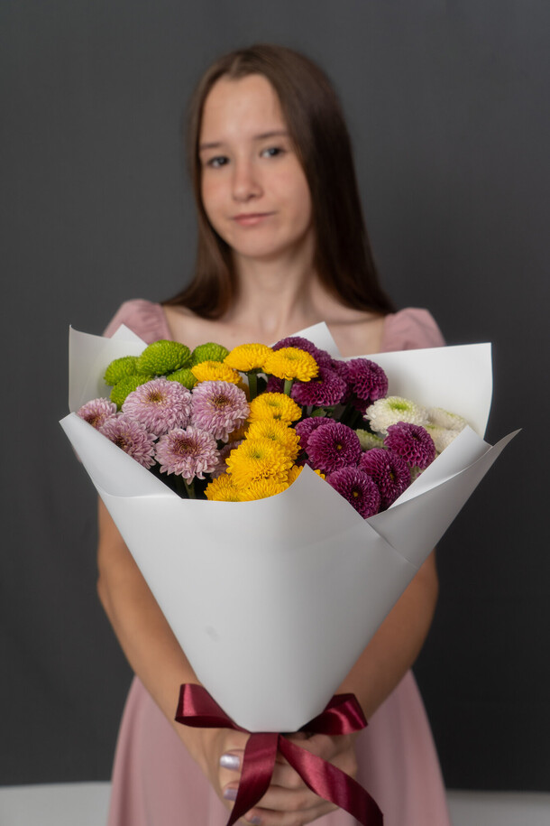 Букет из сантини микс, артикул F1454928 - 3207 рублей, доставка по городу. Flawery - доставка цветов