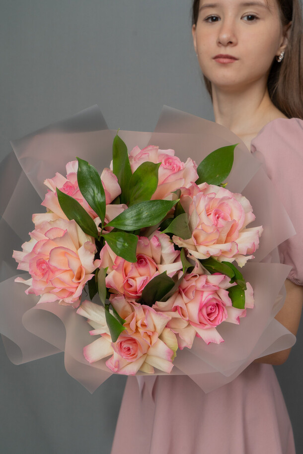 Букет из французских роза " барби", артикул F1457599 - 5621 рублей, доставка по городу. Flawery - доставка цветов