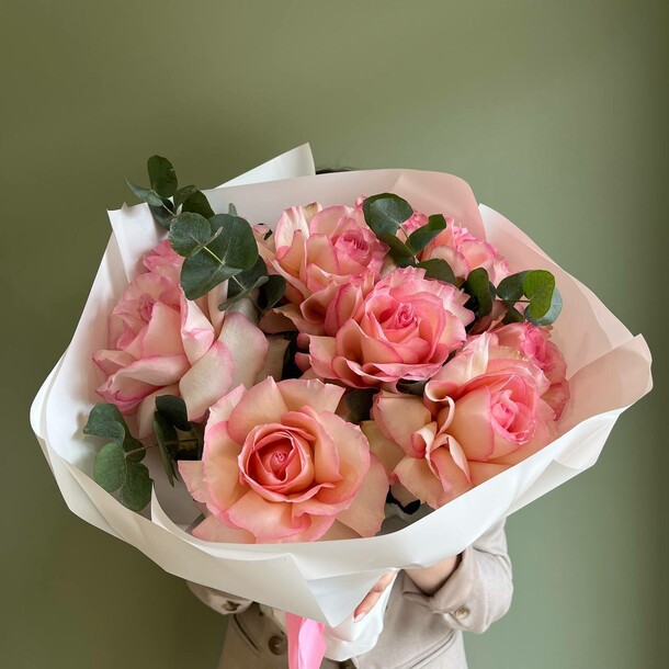 Букет из французских роз, артикул F1453114 - 6281 рублей, доставка по городу. Flawery - доставка цветов