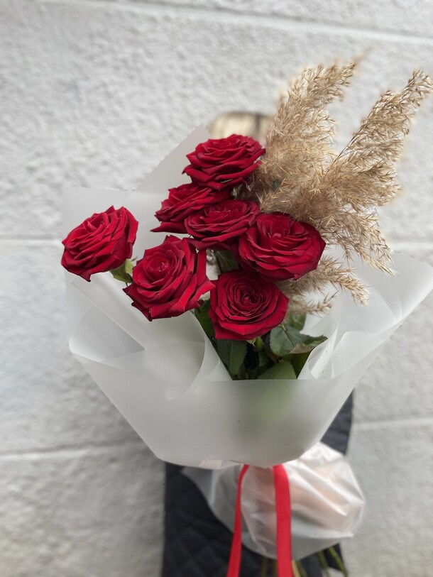 Притяжение, артикул F1256228 - 3850 рублей, доставка по городу. Flawery - доставка цветов