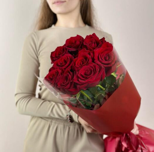 Букет красных роз, артикул F1424309 - 2250 рублей, доставка по городу. Flawery - доставка цветов