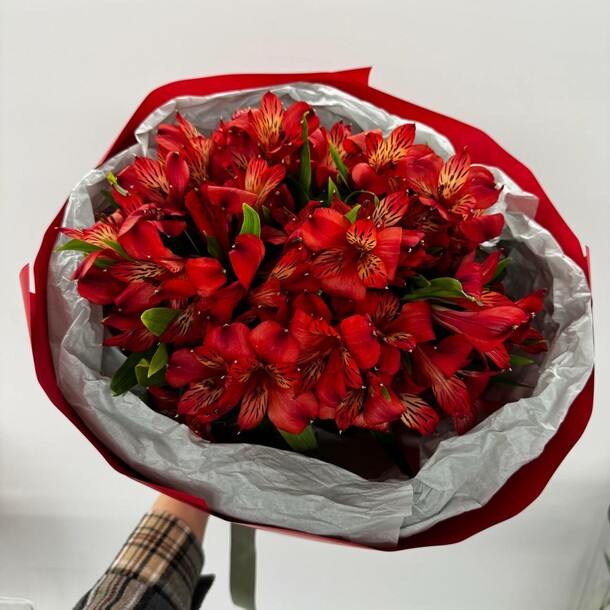 Пламя любви, артикул F1443315 - 2499 рублей, доставка по городу. Flawery - доставка цветов