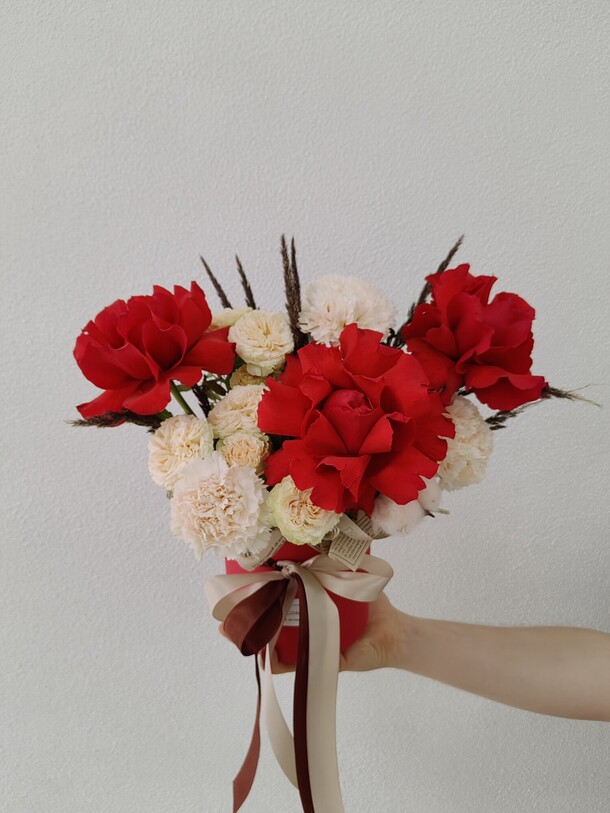 Красочная композиция, артикул F1434570 - 3400 рублей, доставка по городу. Flawery - доставка цветов