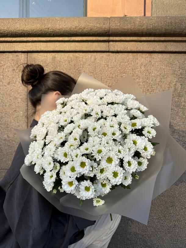 Букет из стойких сантини белая, артикул F1524144 - 12591 рублей, доставка по городу. Flawery - доставка цветов