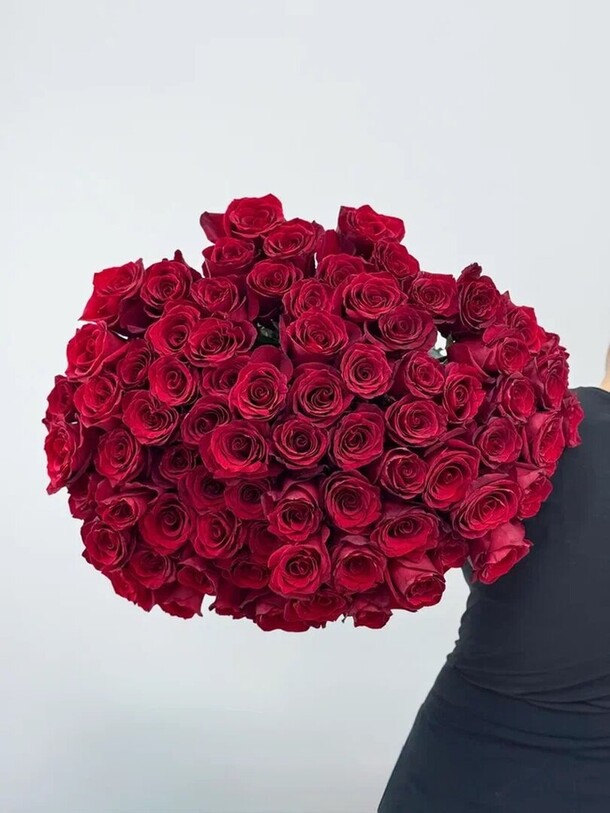 Букет: «королевский рубин эквадора 51», артикул F1480809 - 29750 рублей, доставка по городу. Flawery - доставка цветов