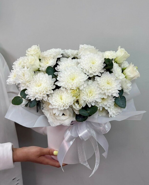 Композиция в коробке, артикул F1448556 - 5005 рублей, доставка по городу. Flawery - доставка цветов