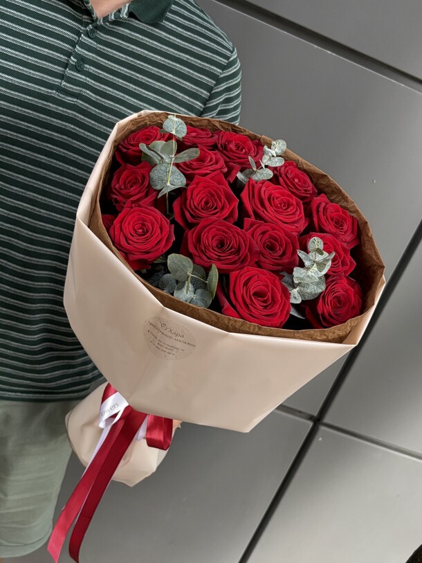 Красные розы, артикул F1436548 - 4900 рублей, доставка по городу. Flawery - доставка цветов