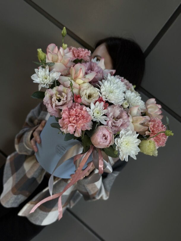 Для прекрасной, артикул F1448035 - 3700 рублей, доставка по городу. Flawery - доставка цветов