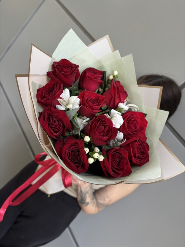 Красное сердце, артикул F1448657 - 4100 рублей, доставка по городу. Flawery - доставка цветов