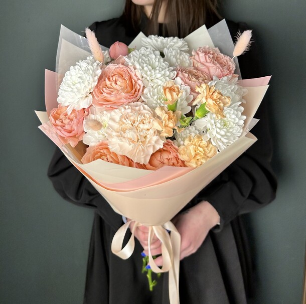 Букет  из пионовидных роз «персик», артикул F1244165 - 4900 рублей, доставка по городу. Flawery - доставка цветов