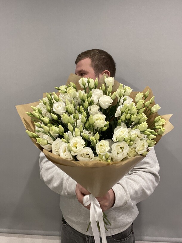 Эустома белая 19, артикул F1446014 - 16500 рублей, доставка по городу. Flawery - доставка цветов