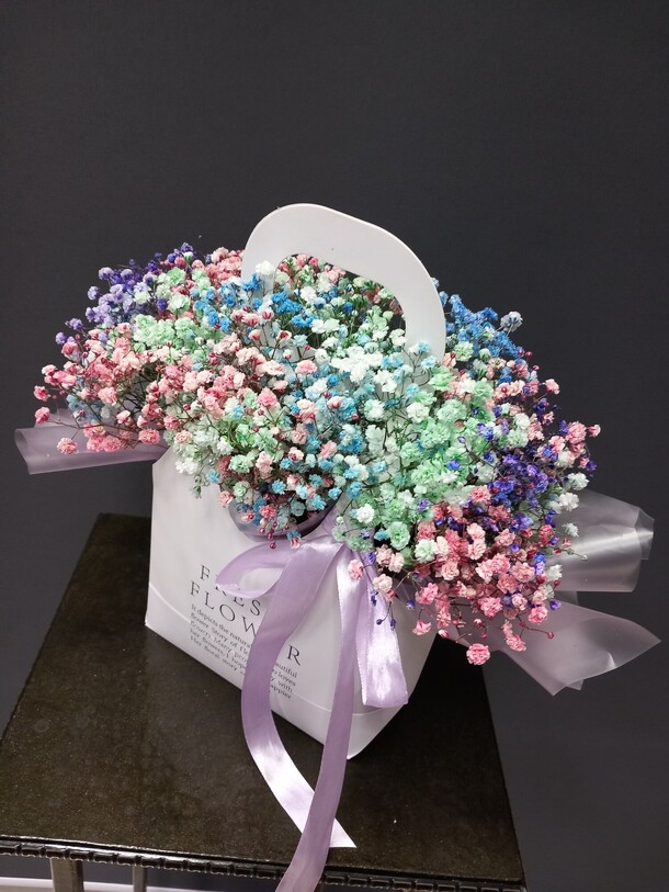 Гипсофила в сумочке, артикул F1491469 - 1700 рублей, доставка по городу. Flawery - доставка цветов