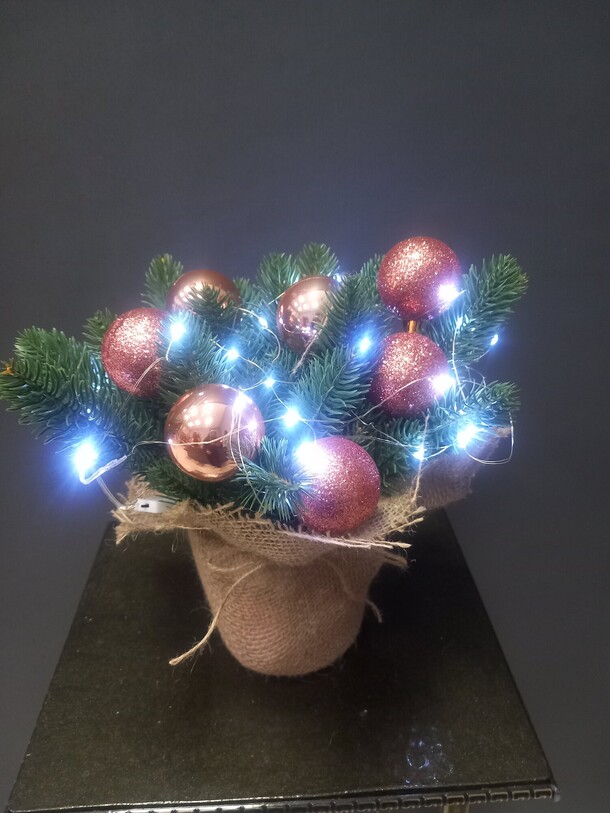 Новогодние декорации, артикул F1502113 - 1400 рублей, доставка по городу. Flawery - доставка цветов