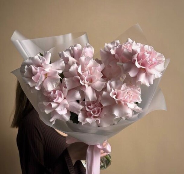 Букет из розовых французских роз, артикул F1452091 - 5500 рублей, доставка по городу. Flawery - доставка цветов