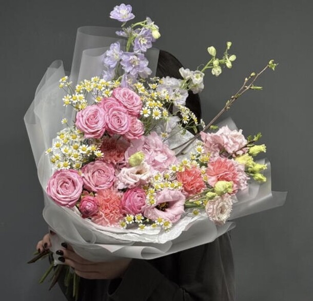 Букет «малиновый», артикул F1482215 - 6600 рублей, доставка по городу. Flawery - доставка цветов