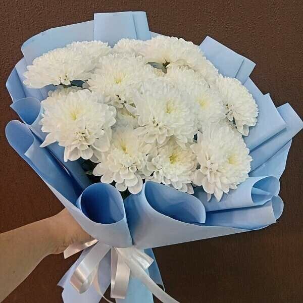 Букет из 5 хризантем, артикул F1450104 - 2999 рублей, доставка по городу. Flawery - доставка цветов