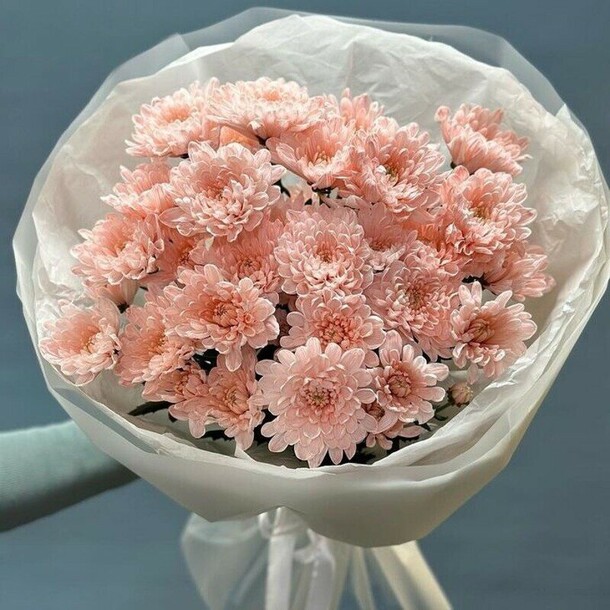 Букет нежных хризантем, артикул F1450357 - 2999 рублей, доставка по городу. Flawery - доставка цветов