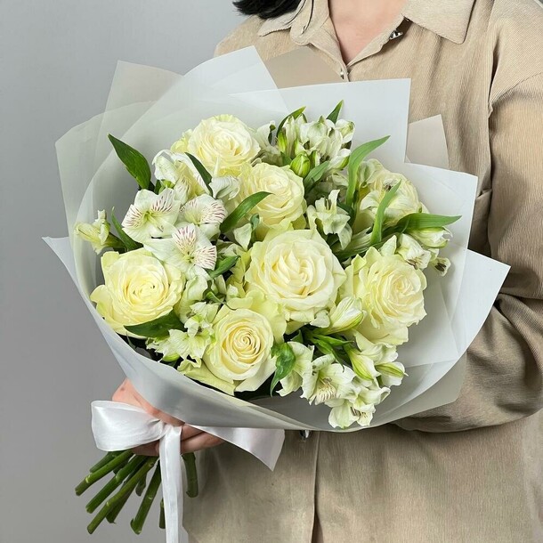 Белоснежный букет, артикул F1436022 - 3860 рублей, доставка по городу. Flawery - доставка цветов