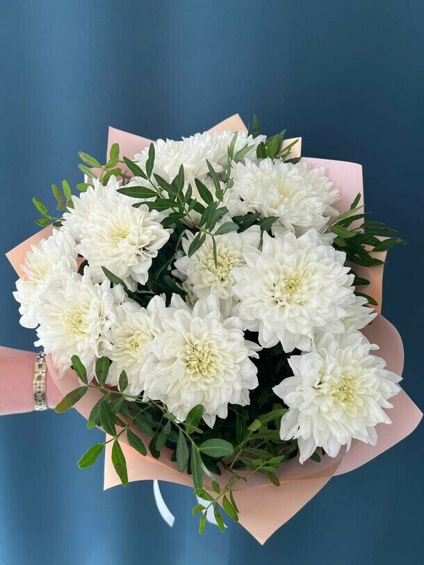 Изящные хризантемы, артикул F1443710 - 3794 рублей, доставка по городу. Flawery - доставка цветов