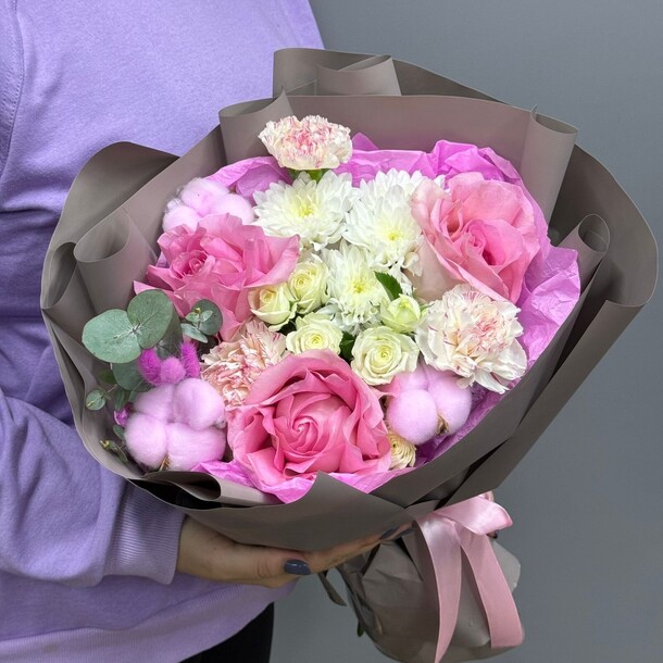 Товар 370, артикул F1296253 - 3850 рублей, доставка по городу. Flawery - доставка цветов