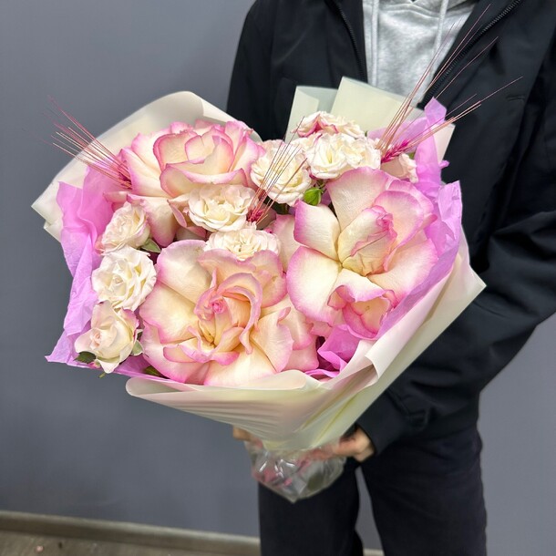 Товар 014, артикул F1323282 - 2750 рублей, доставка по городу. Flawery - доставка цветов