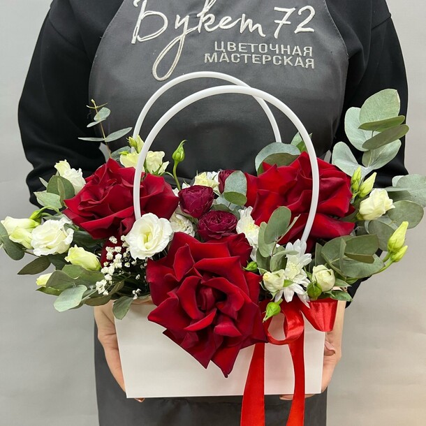 Роза в сумочке, артикул F1426457 - 4650 рублей, доставка по городу. Flawery - доставка цветов