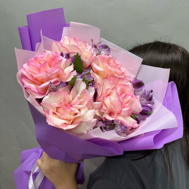 Букет эсперанс с альстромерией, артикул F1486063 - 3550 рублей, доставка по городу. Flawery - доставка цветов