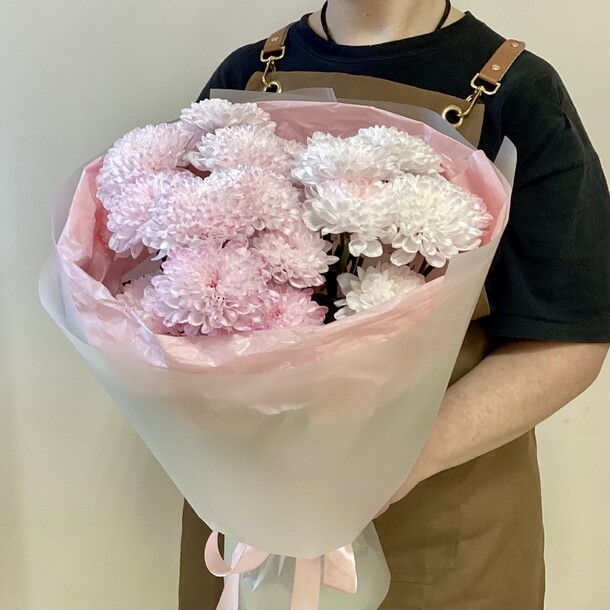 Букет из кустовой хризантемы, артикул F1489260 - 2290 рублей, доставка по городу. Flawery - доставка цветов