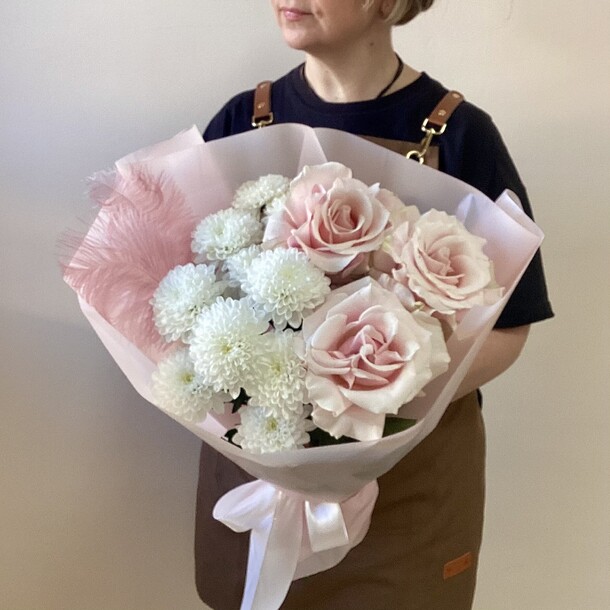 Букет "перышко", артикул F1489296 - 3590 рублей, доставка по городу. Flawery - доставка цветов