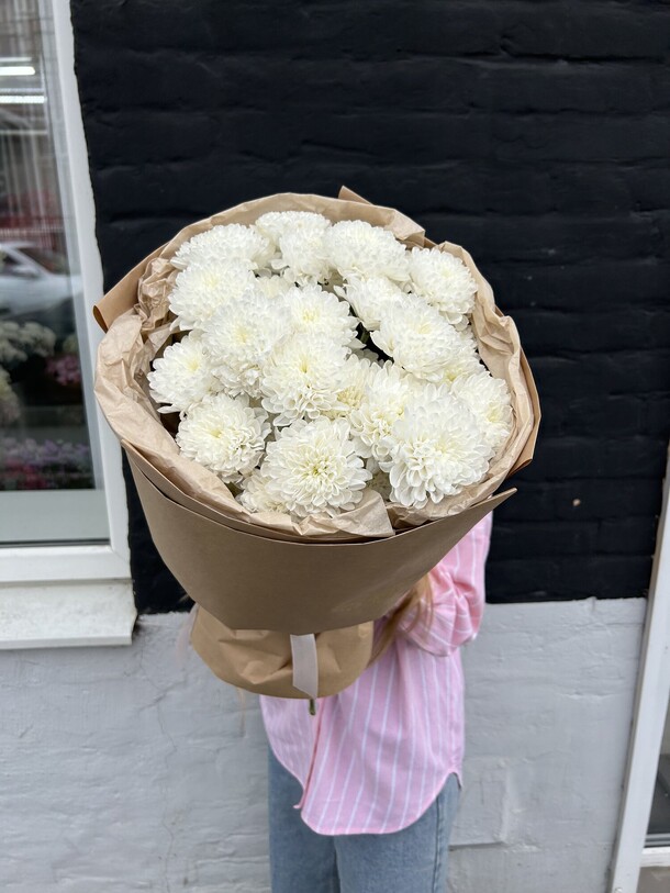 Букет из белой хризантемы, артикул F1432697 - 2695 рублей, доставка по городу. Flawery - доставка цветов