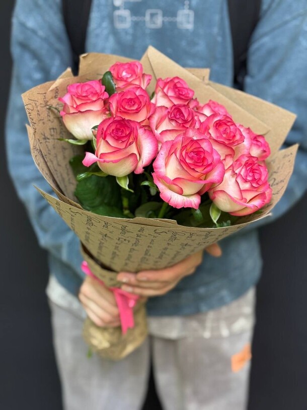 Джумилия 11 шт, артикул F1432684 - 3100 рублей, доставка по городу. Flawery - доставка цветов