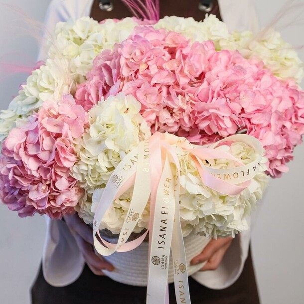 Лёгкость облаков, артикул F1392966 - 16995 рублей, доставка по городу. Flawery - доставка цветов