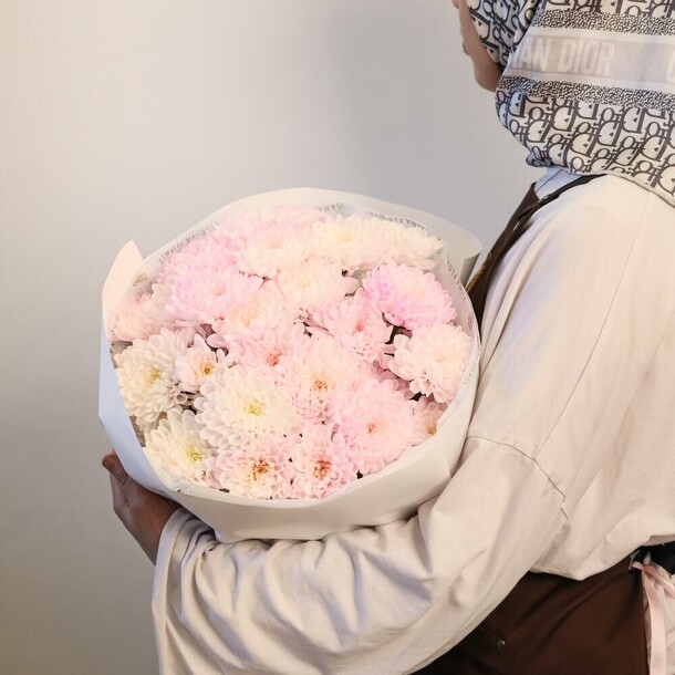 Розовый каскад s, артикул F1393025 - 4785 рублей, доставка по городу. Flawery - доставка цветов