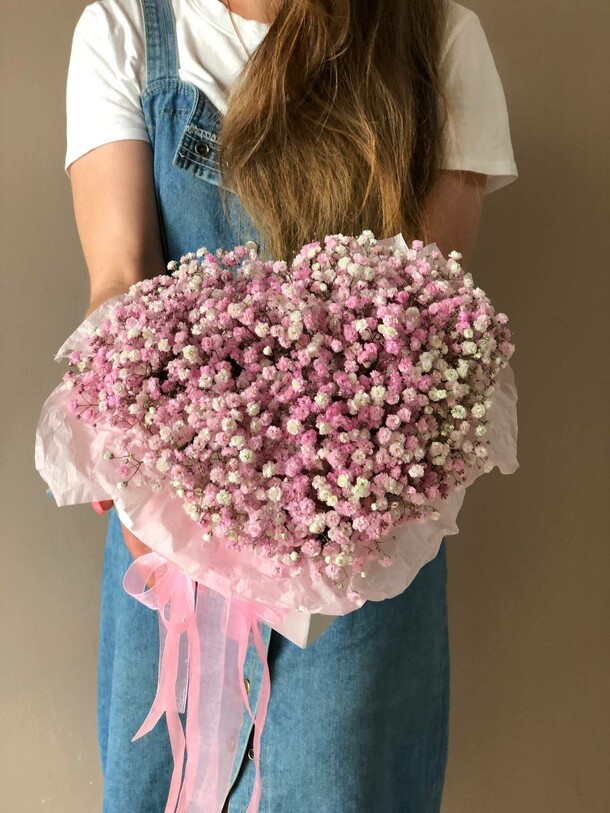 Воздушное сердце гипсофилы, артикул F1210210 - 3900 рублей, доставка по городу. Flawery - доставка цветов