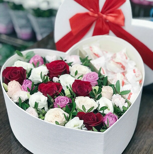 "нежность во вкусе", артикул F1513675 - 5100 рублей, доставка по городу. Flawery - доставка цветов