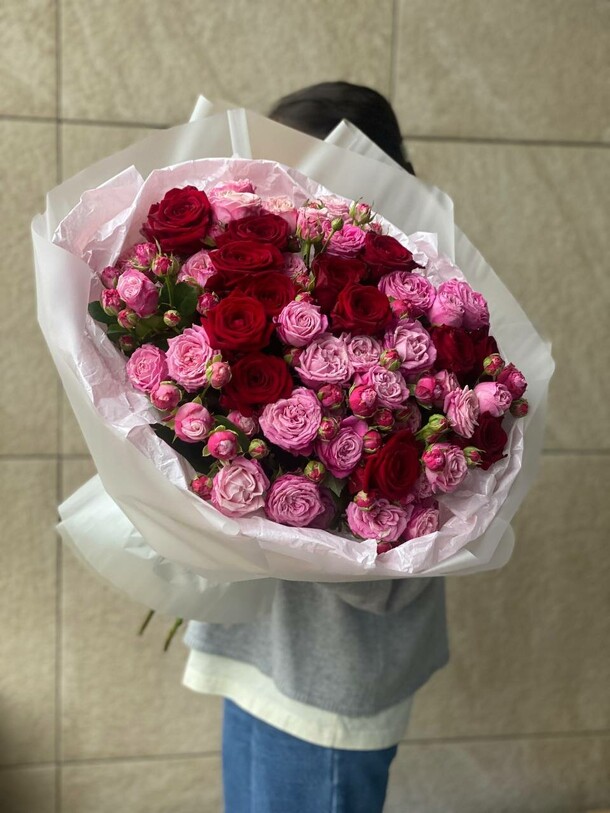 Романтичный дуэт, артикул F1494533 - 11000 рублей, доставка по городу. Flawery - доставка цветов