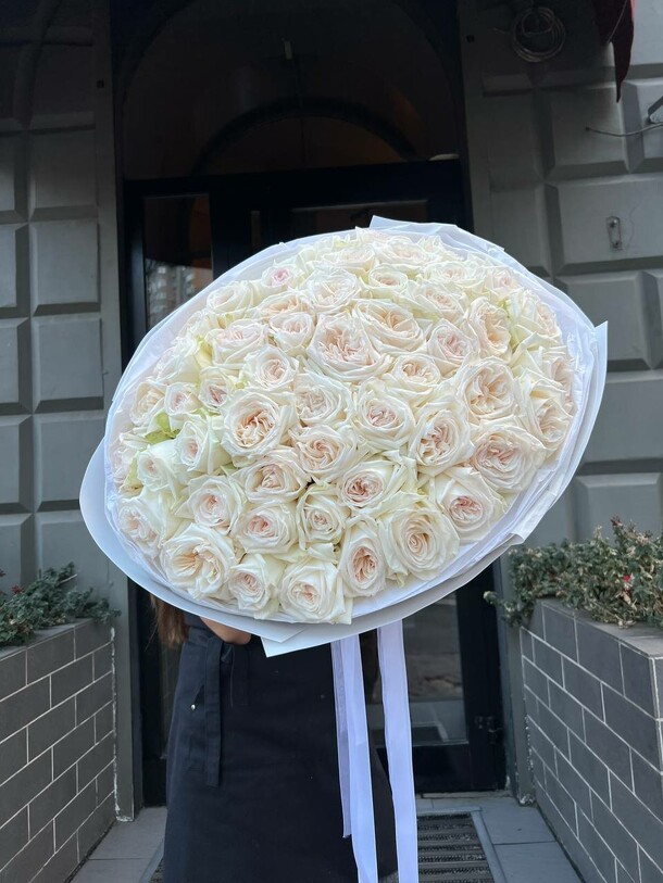 101 роза, артикул F1481934 - 54571 рублей, доставка по городу. Flawery - доставка цветов