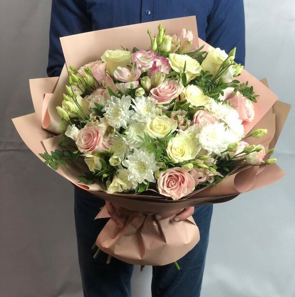 Авторский букет, артикул F1267359 - 9300 рублей, доставка по городу. Flawery - доставка цветов