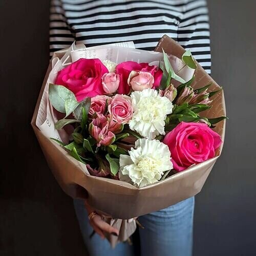 Дизайнерский букет, артикул F1297202 - 4500 рублей, доставка по городу. Flawery - доставка цветов