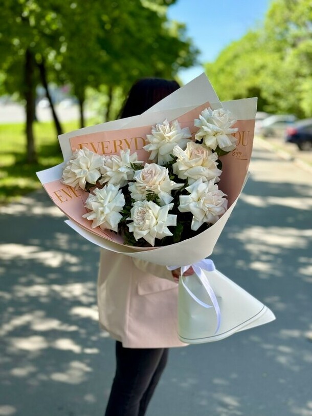 Французские розы, артикул F1475014 - 8778 рублей, доставка по городу. Flawery - доставка цветов