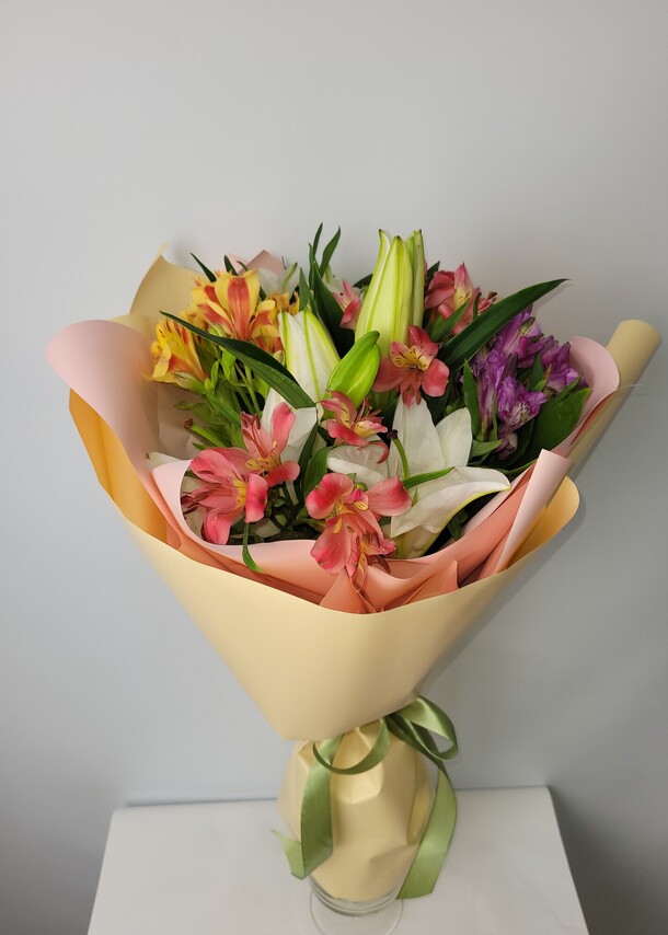 Счастье, артикул F1318212 - 2850 рублей, доставка по городу. Flawery - доставка цветов