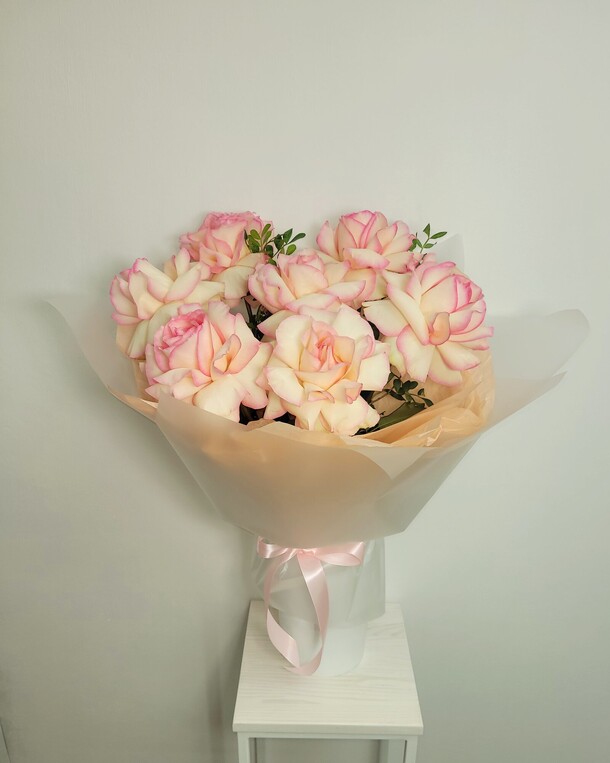 Букет из французских роз, артикул F1417223 - 3245 рублей, доставка по городу. Flawery - доставка цветов