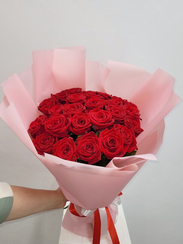 🔥акция! 25 высоких роз!, артикул F1434745 - 8690 рублей, доставка по городу. Flawery - доставка цветов