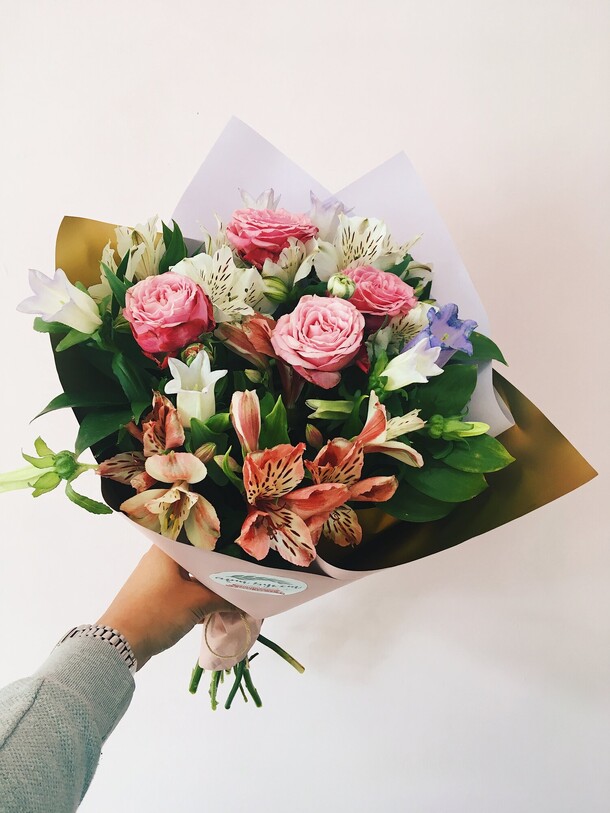 Букет "бланш", артикул F1127871 - 2200 рублей, доставка по городу. Flawery - доставка цветов