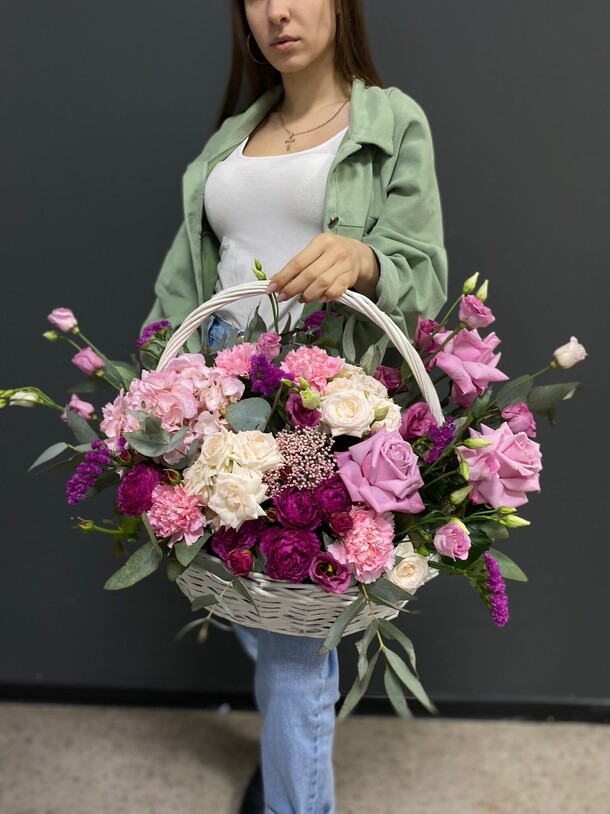 Корзина глори, артикул F1127877 - 9950 рублей, доставка по городу. Flawery - доставка цветов