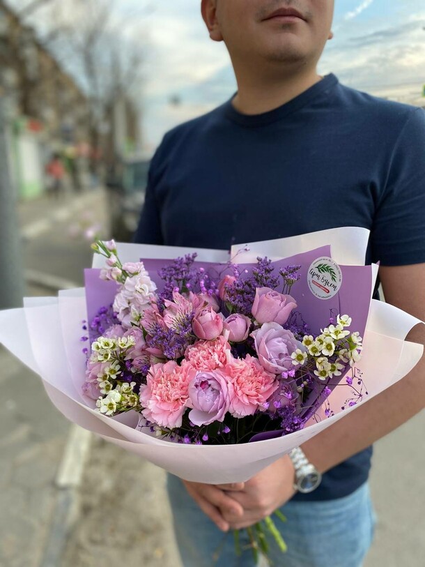 Букет "мисс перпл", артикул F1127907 - 4280 рублей, доставка по городу. Flawery - доставка цветов