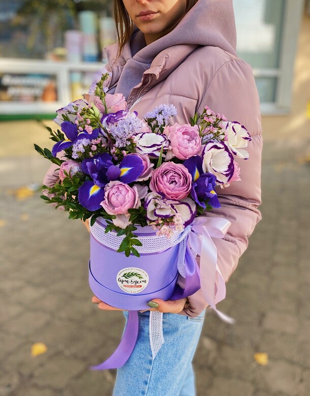 Коробка "сиеста", артикул F1127915 - 3670 рублей, доставка по городу. Flawery - доставка цветов