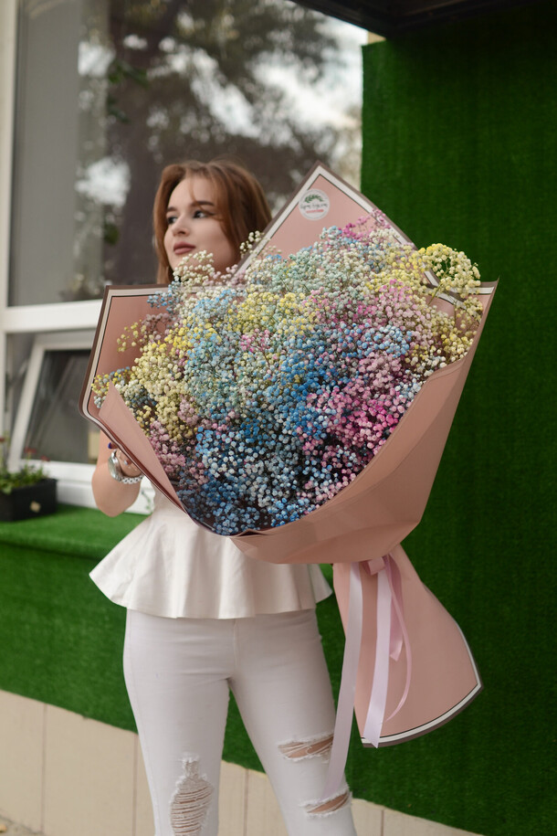 Гранд букет из радужной гипсофилы, артикул F1128083 - 5450 рублей, доставка по городу. Flawery - доставка цветов